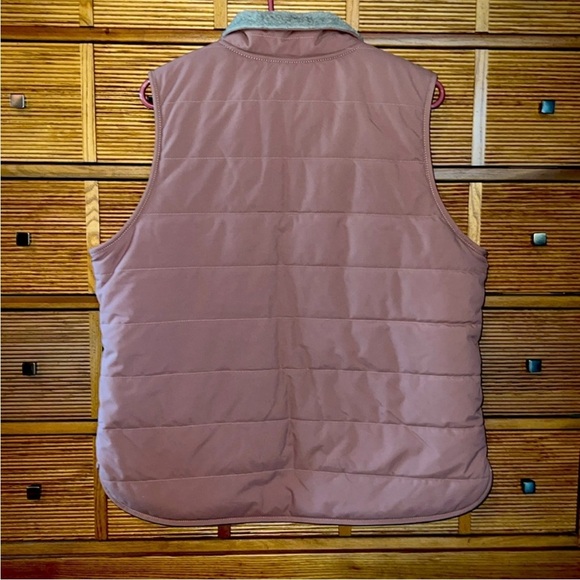 Women’s Carhartt Utility Sherpa Reversible Vest - Picture 2 of 4